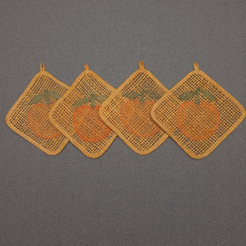 Vintage Woven Straw Peach Trivets Pot Holders Set of 4 Orange Tan Boho Kitchen